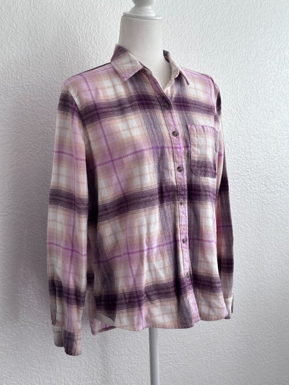 Universal Thread Plaid Flannel Button-Up Shirt | Purple Pink Plaid | Size Small